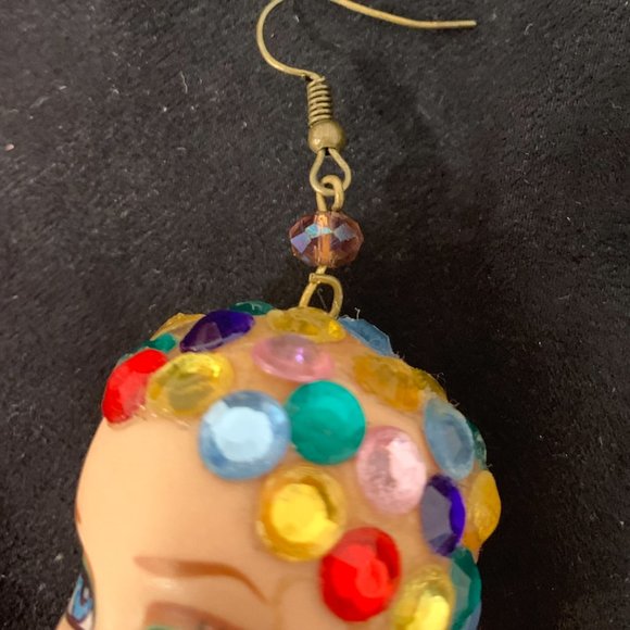 Dangerously Cute Doll Head Earrings - Picture 8 of 8
